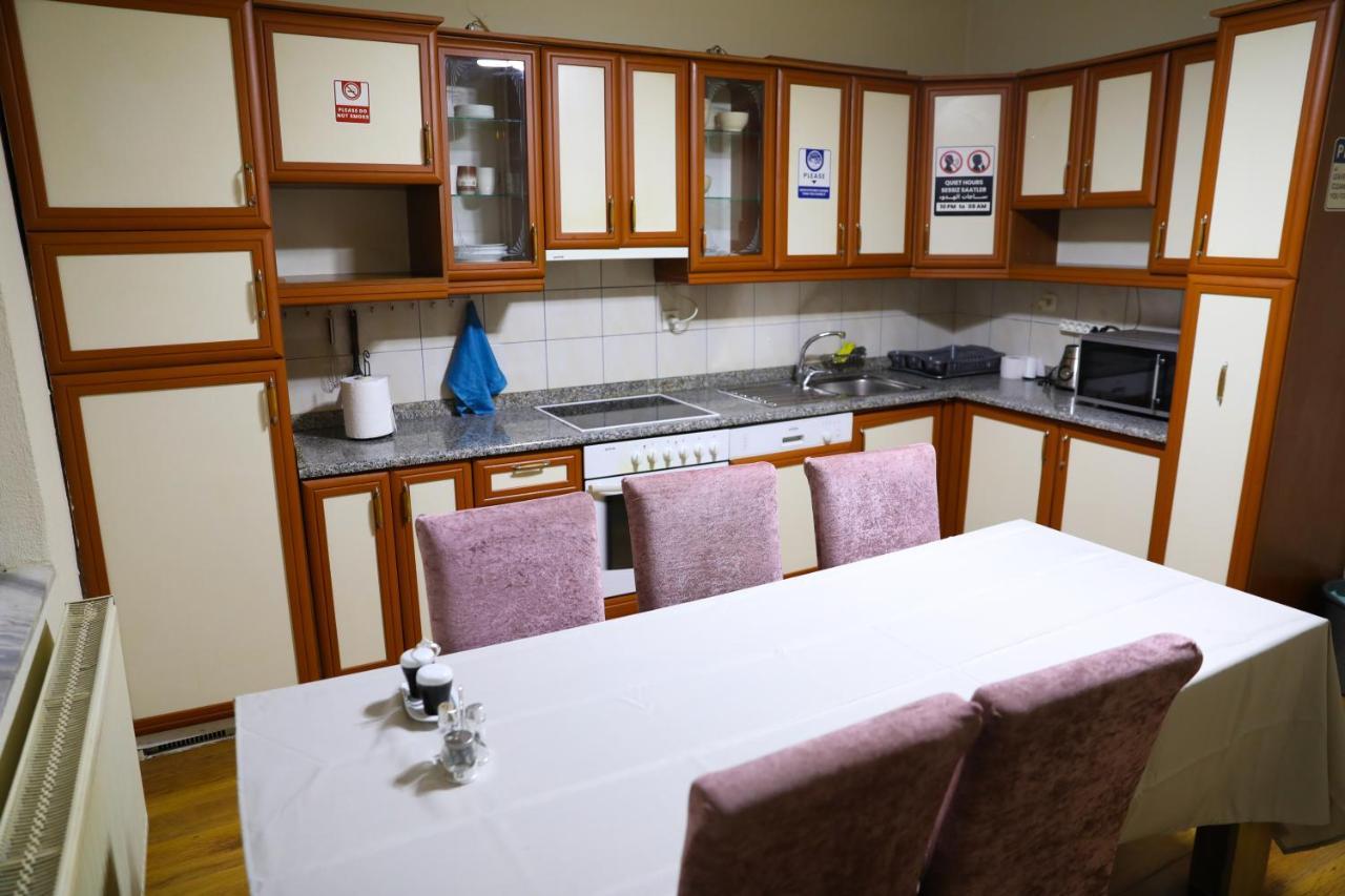City Park Hostel Pristina Kültér fotó